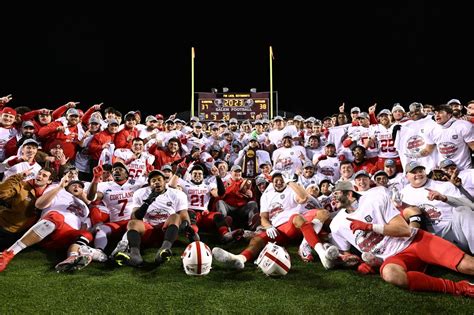 SUNY Cortland football dethrones defending national champs for DIII ...