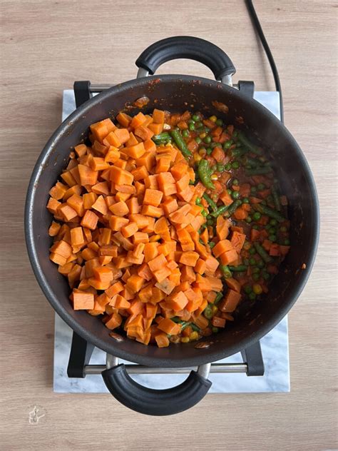 Vegan Curry Puffs (baked & air fryer) | J Cooking Odyssey