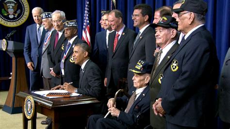 Obama Awards Borinqueneers With Congressional Gold Medal - NBC News