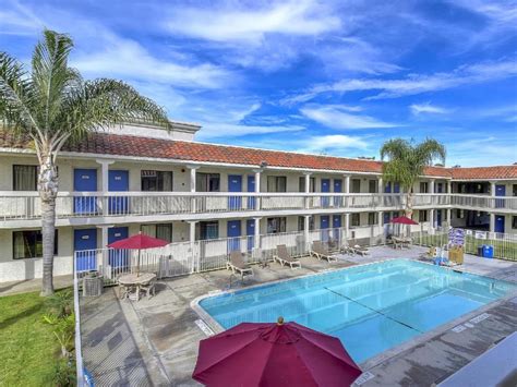 Motel 6 Carlsbad Beach in Carlsbad (CA) - Room Deals, Photos & Reviews