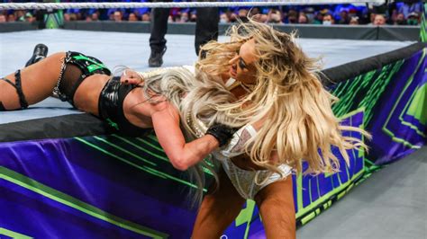 Your Monday Post #434: Carmella vs Liv Morgan at WWE Extreme Rules 2021 (September 26th 2021 ...