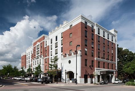 Hampton Inn & Suites Gainesville-Downtown in Gainesville | Best Rates & Deals on Orbitz