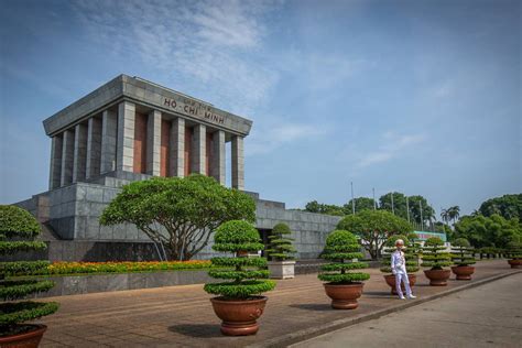 Ho Chi Minh Mausoleum in Hanoi – 4 tips for visiting