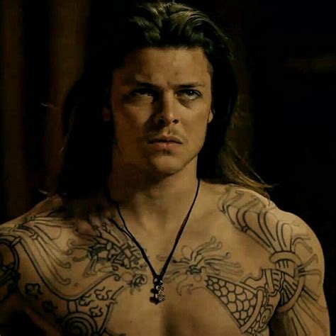 Alex Högh Andersen as Rhun Danaan | Ivar the boneless, Vikings actors ...