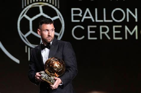 Ballon d'Or: Weltmeister Messi gewinnt zum achten Mal | GMX.AT