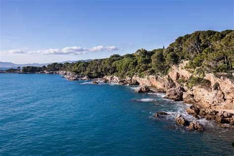 11 Best Beaches in Cannes | Celebrity Cruises