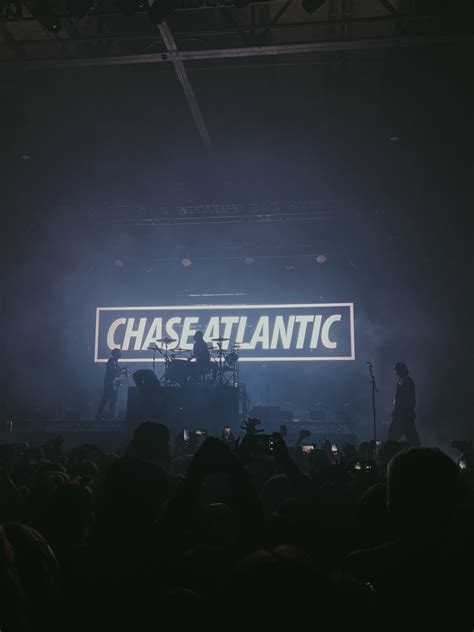 Chase Atlantic em 2023 | Boas fotos, Sonhos, Fotos