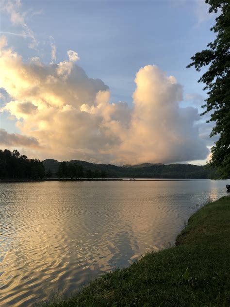 camping on the summersville lake this weekend. absolutely beautiful : r/WestVirginia