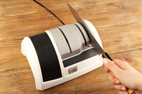 Electric Vs. Manual Knife Sharpeners: 5 TIPS How To Choose – Sharpy ...