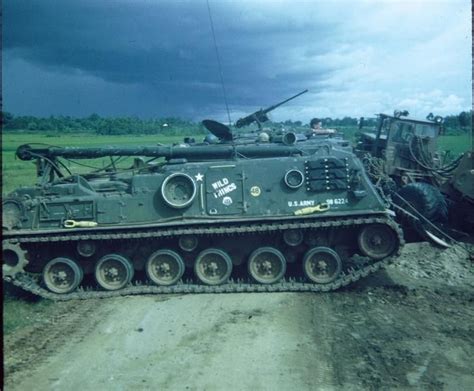 “Wild Things”, a US Army M88 armored recovery vehicle Army Vehicles, Armored Vehicles, Army ...