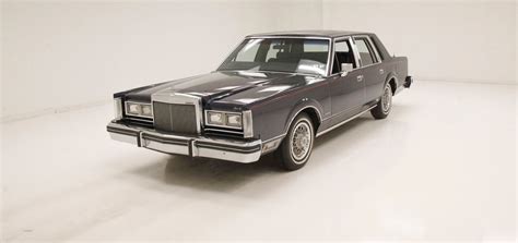 1982 Lincoln Town Car | Classic Auto Mall