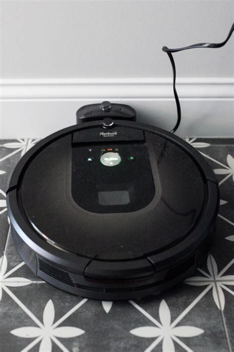 iRobot Roomba 980 Review – Pros, Cons + Is it Right for You? - Paisley ...