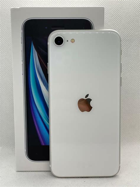 iPhone SE 2020 White EE Boxed | in Dundee | Gumtree