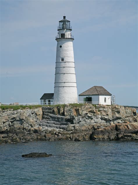 Boston Harbor Lighthouse, Massachusetts at Lighthousefriends.com