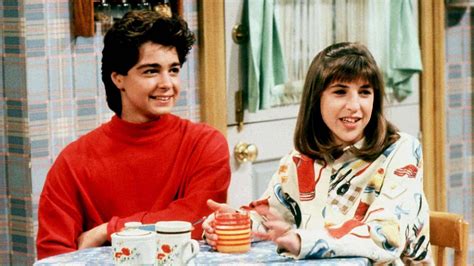 The Real Reason Why These Top '90s Sitcoms Were Cancelled!