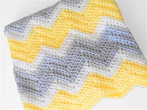 Crib Size Crochet Chevron Baby Blanket in Yellow White by PinkyRoo