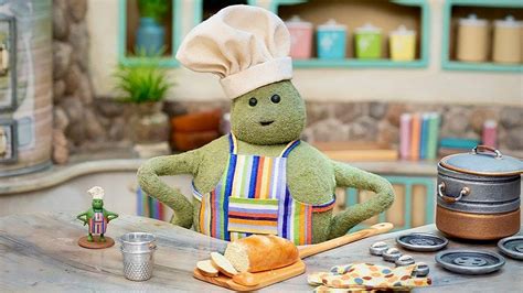 The Tiny Chef Cooks Up a New Nickelodeon Series - The Toy Insider