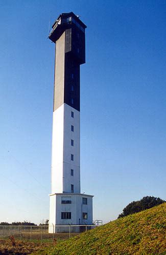 Charleston (Sullivan's Island) Lighthouse, South Carolina at Lighthousefriends.com