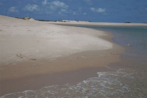 Beach at the southern tip of Bazaruto Island | Bazaruto Island sand ...