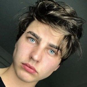 Colby Brock - Age, Family, Bio | Famous Birthdays