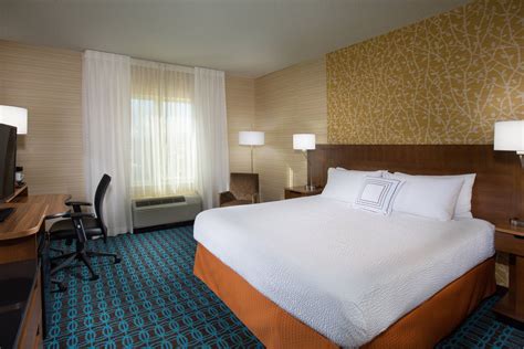 Hotel in Ohio with Indoor Pool | Fairfield Inn and Suites Columbus OSU