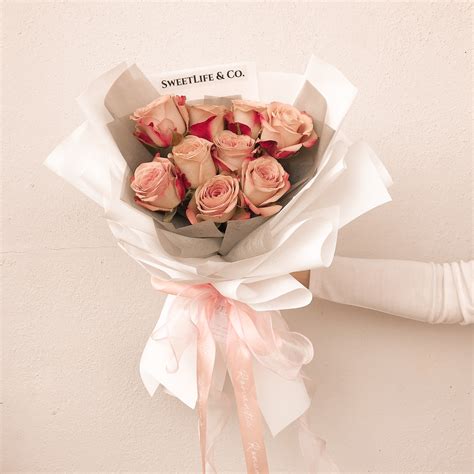 FAMIE Cappuccino Roses Bouquet - Penang Florist | SweetLife & Co.