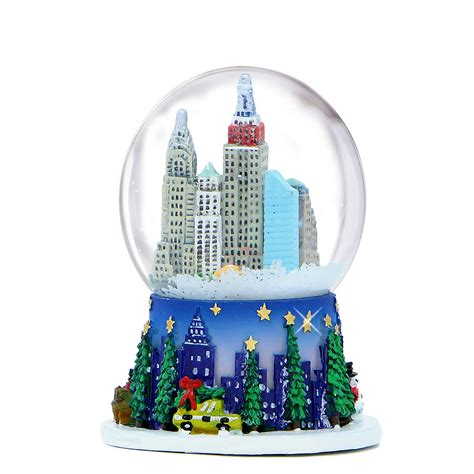 Christmas in New York Snow Globe