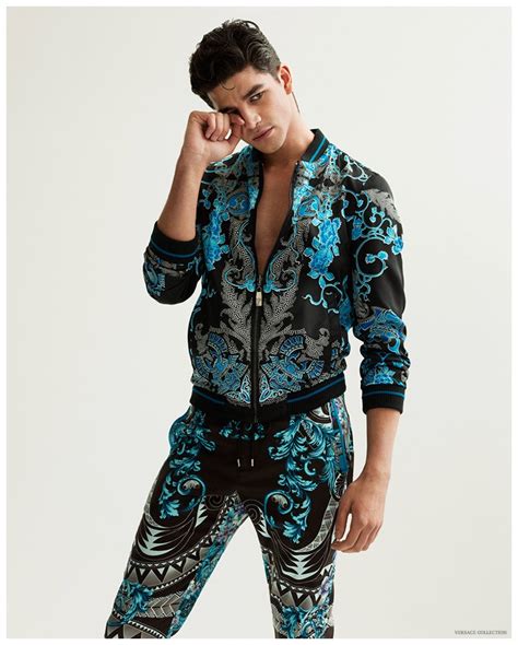 Versace Collection Embraces Elegant Tailoring with Splashy Prints for ...