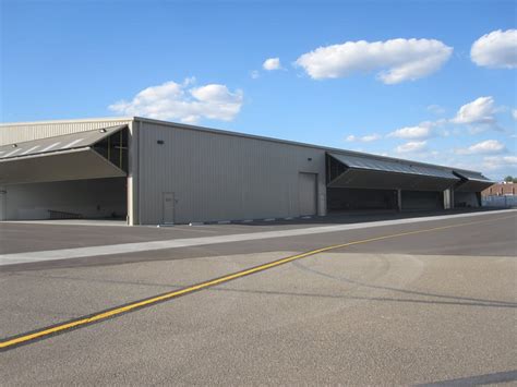 Fullerton Airport Hangar Doors | Schweiss Must See Photos