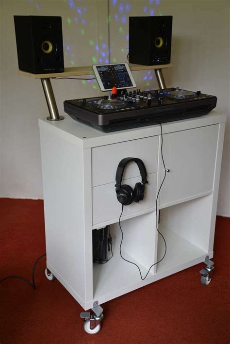 IKEA DJ Booth for less than 100 euro – DJ BastiQ Dj Studio Room Ideas ...