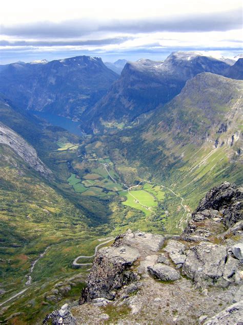File:Norway Dalsnibba.jpg - Wikimedia Commons