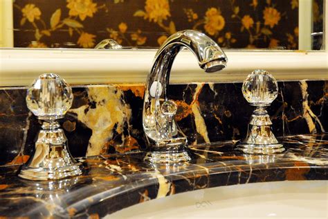 #Swarovski Crystal. #Mestre #Luxury Faucet in Chateau du Nord | Bathroom design luxury, Bathroom ...