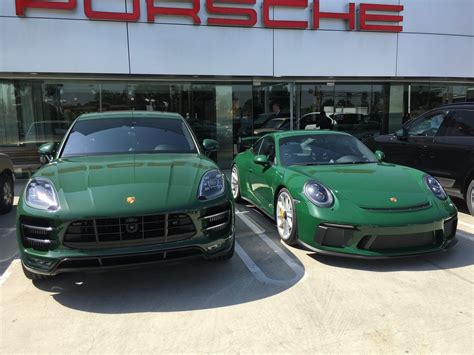 British Racing Green | Porsche Colors