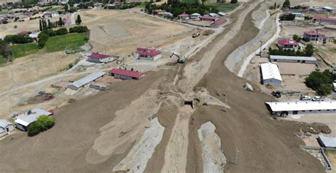 Erzincan: a very interesting mudflow in Üzümlü, eastern Turkey - The Landslide Blog - AGU ...