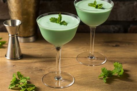 20 Best Green Cocktails to Drink