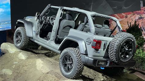 2023 Jeep Wrangler 4xe plug-in hybrid brings price cut with new Willys grade