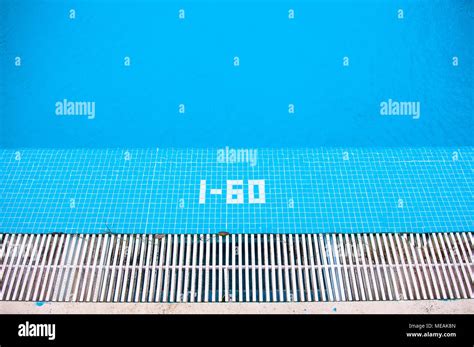 Swimming pool depth indicator hi-res stock photography and images - Alamy