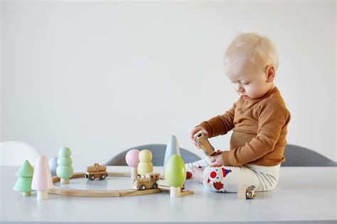 15 Best Wooden Toys For Babies and Toddlers