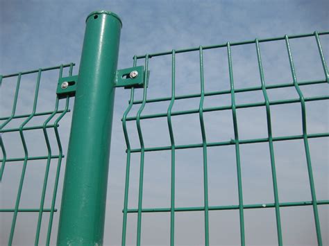 linkland: Installation of welded mesh fence