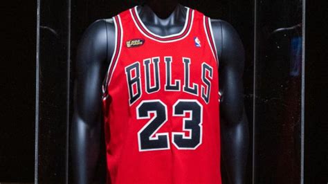 Michael Jordan "Last Dance" jersey sells for $10.1M