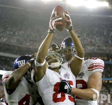 Photo: Super Bowl XLII New York Giants vs. New England Patriots in ...