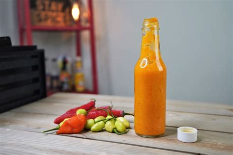 Simple Habanero Hot Sauce Recipe - 6 Ingredients | Pepper Geek