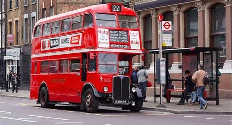 Friday Photos: London's Bus Stops | Londonist