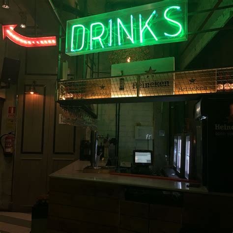 Drinks neon | Neon, Neon signs, Drinks