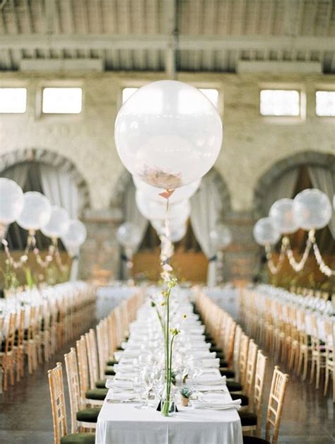 24 Fun and Creative Balloon Wedding Decoration Ideas