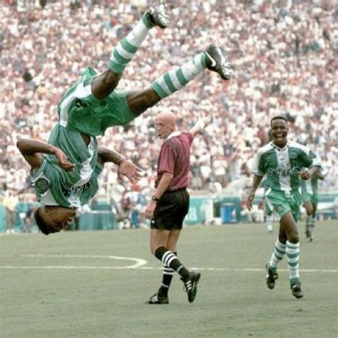 Celestine Babayaro Celebrates His Goal In Nigeria 3-2 Win Over Argentina In 1996 - Sports - Nigeria