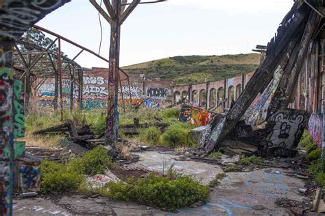 The Bayshore Roundhouse - Thrillist San Francisco | Abandoned places ...