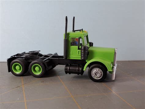 Kenworth W-900 3-Axle Conventional - Short Chassis -- HO Scale Model Railroad Vehicle -- #15275 ...