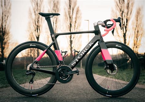 BIKE OF THE WEEK: STORCK AERFAST 4.0 | LaptrinhX / News