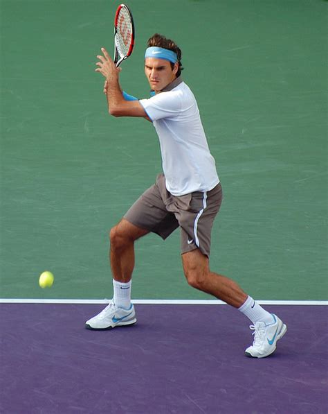 Forehand – other arm? | The Art of Tennis